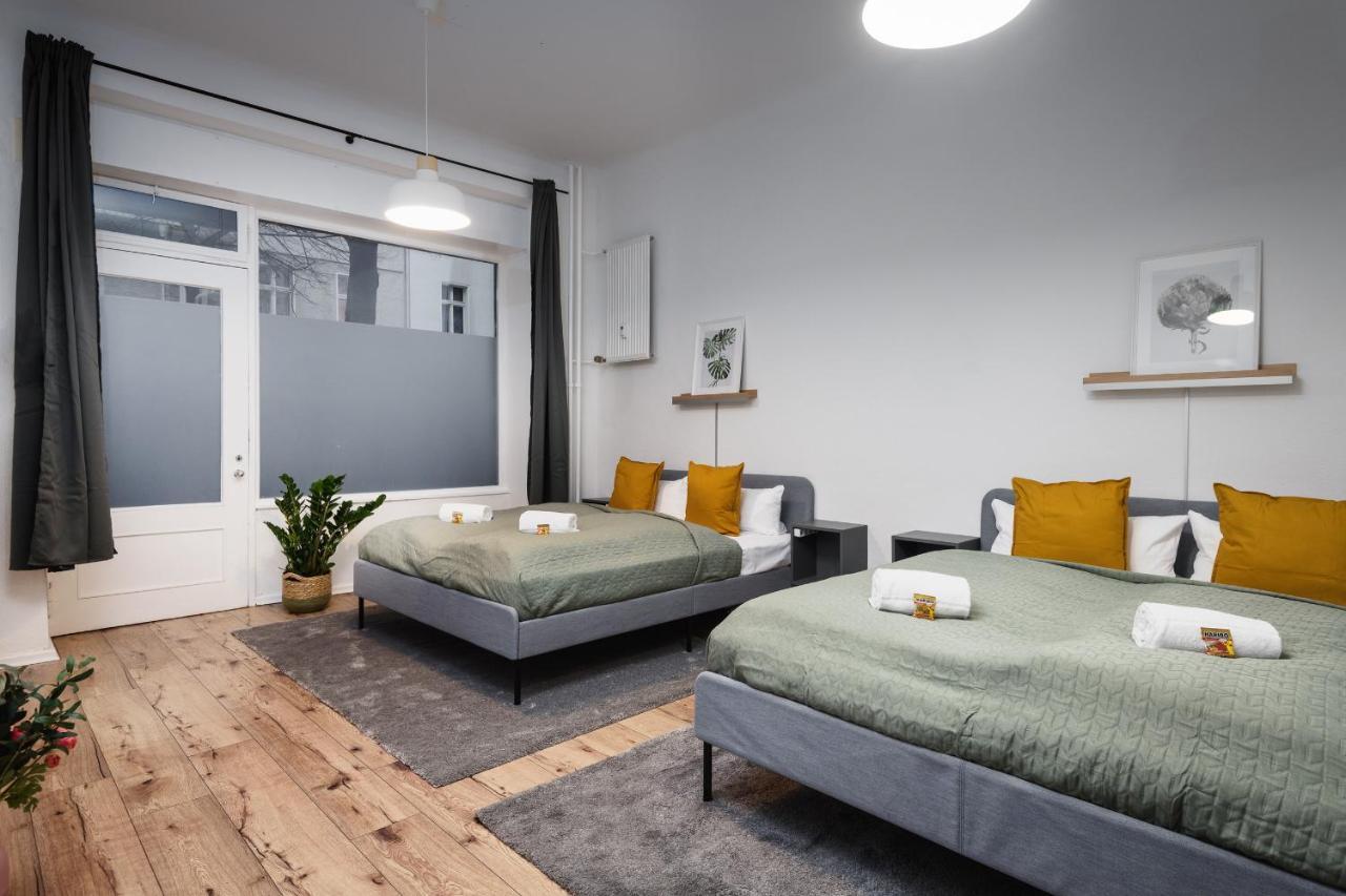 Super Zentral Super Schoener Altbau In Moabit Rostockerstrasse Im Herzen Von Berlin Fuer Bis Zu 6 Personen Exterior photo